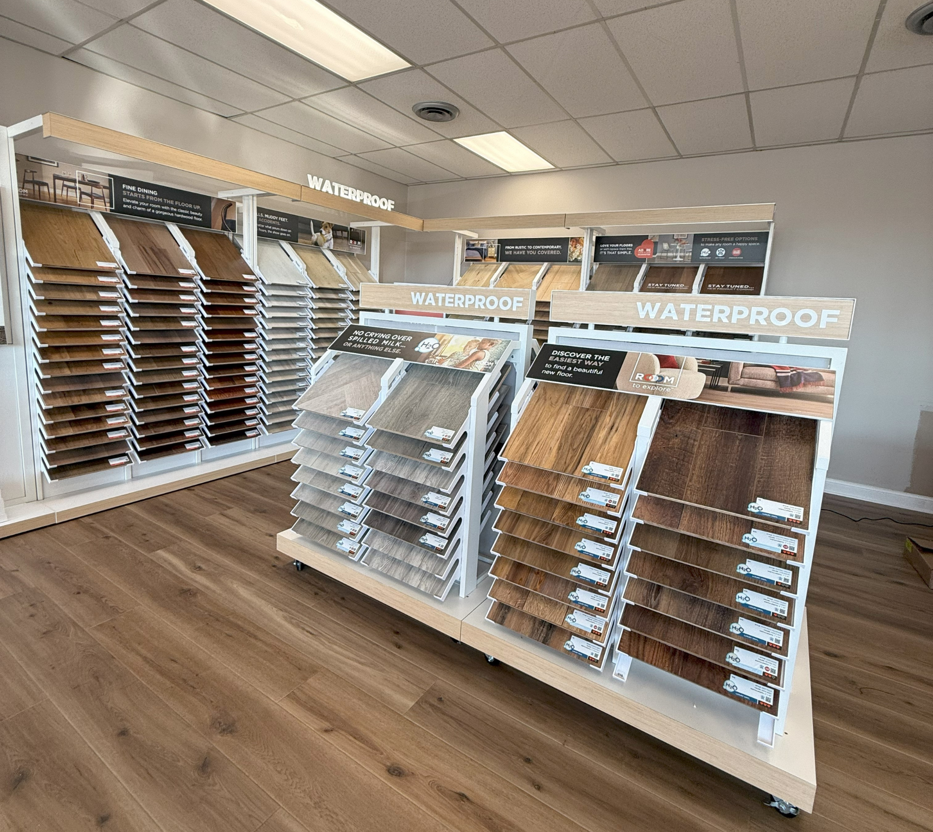 Retail 2.0 Showroom displays at MDG Flooring America